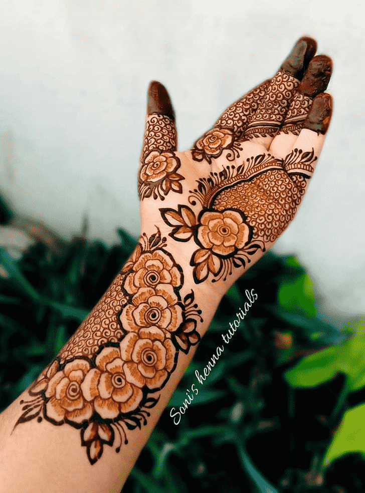 Graceful Flower Henna design
