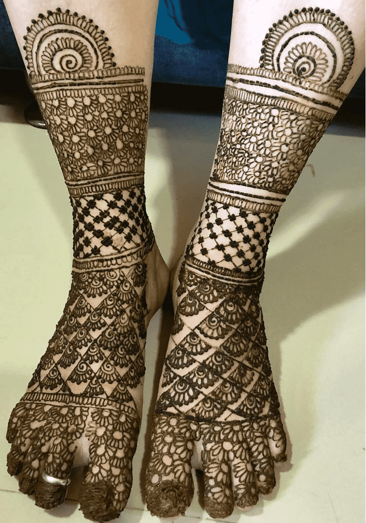 Comely Foot Henna Design