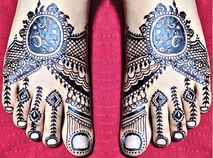 Delightful Foot Henna Design