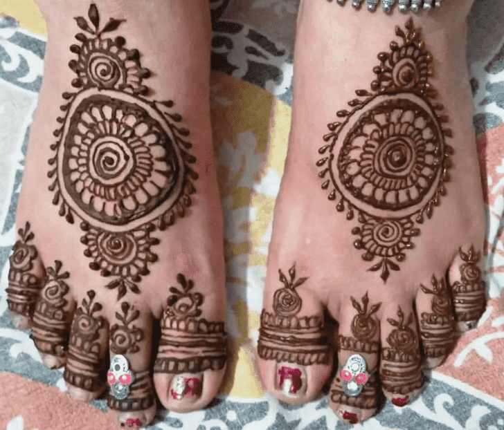 Graceful Foot Henna Design