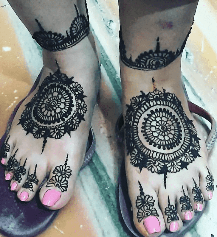 Grand Foot Henna Design