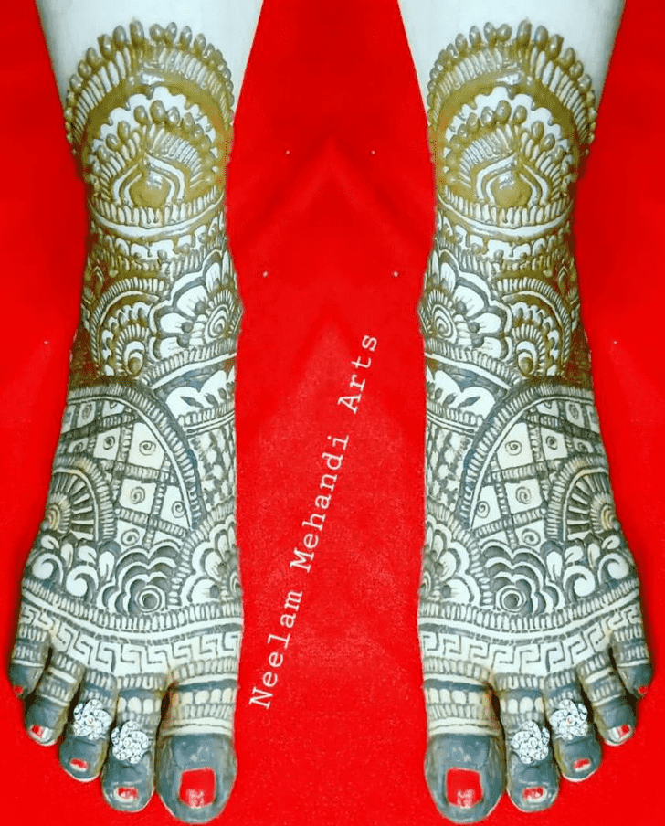 Magnificent Foot Henna Design