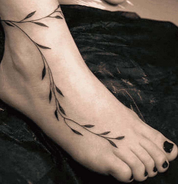 Radiant Foot Henna Design