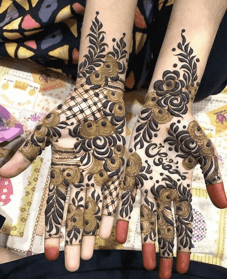 Comely Friends Henna Design