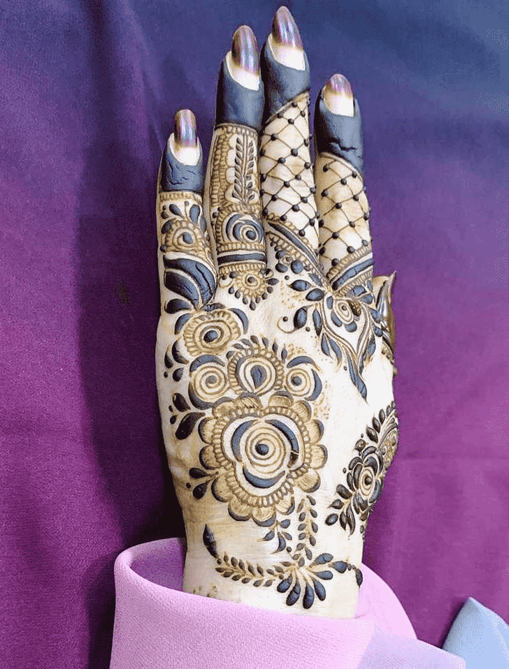 Dazzling Friends Henna Design
