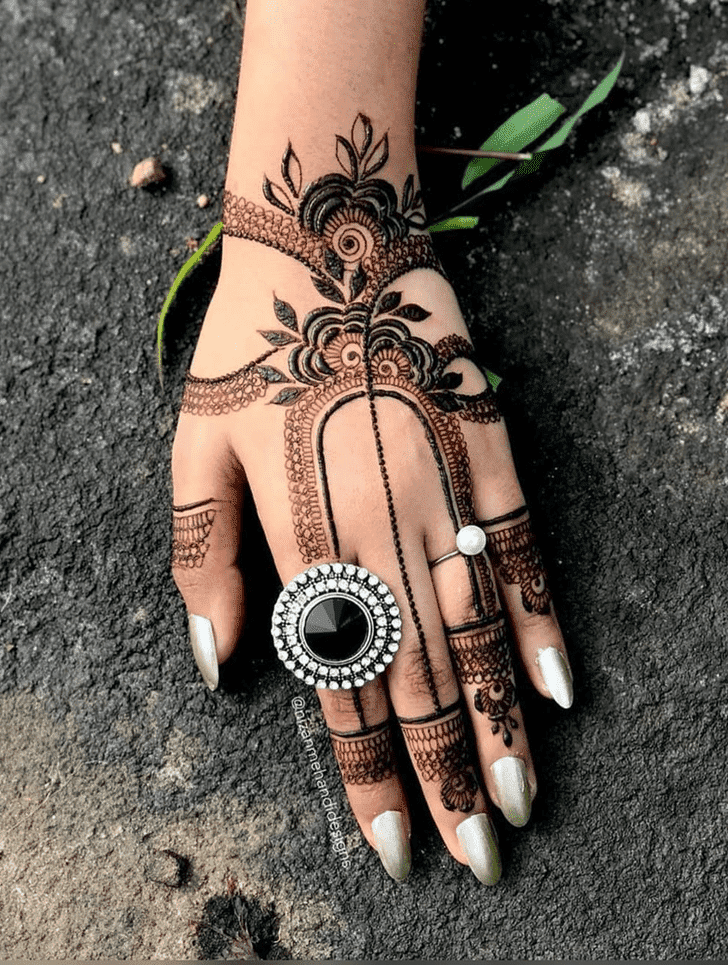 Comely Friendship Day Henna Design