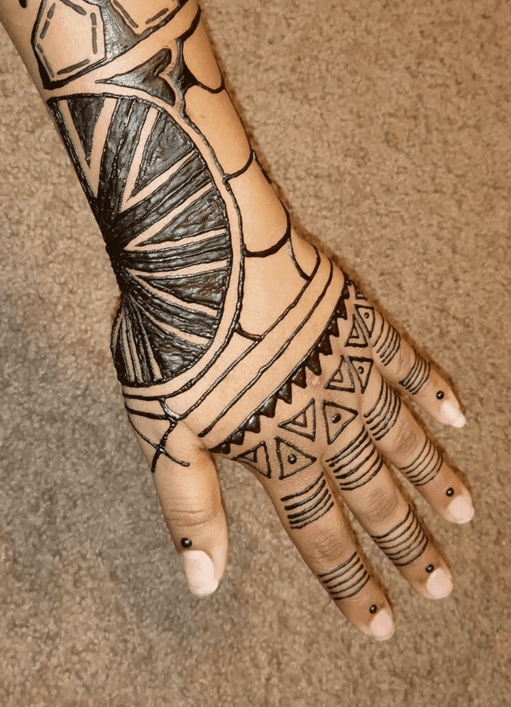 Pleasing Friendship Day Henna Design