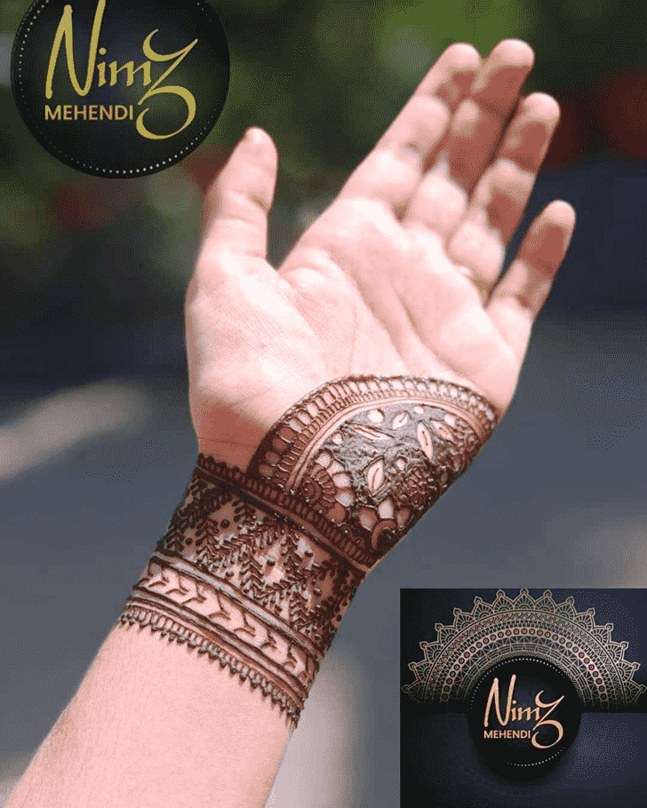 Dazzling Front Hand Henna Design