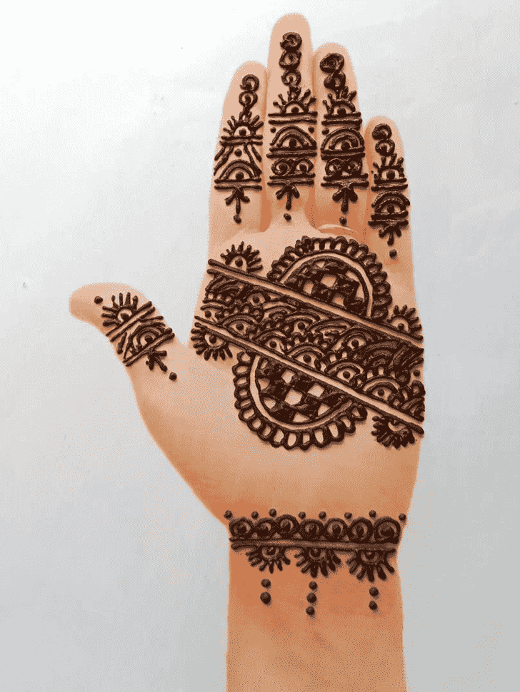 Good Looking Front Hand Henna Design