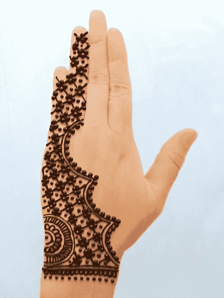 Marvelous Front Hand Henna Design