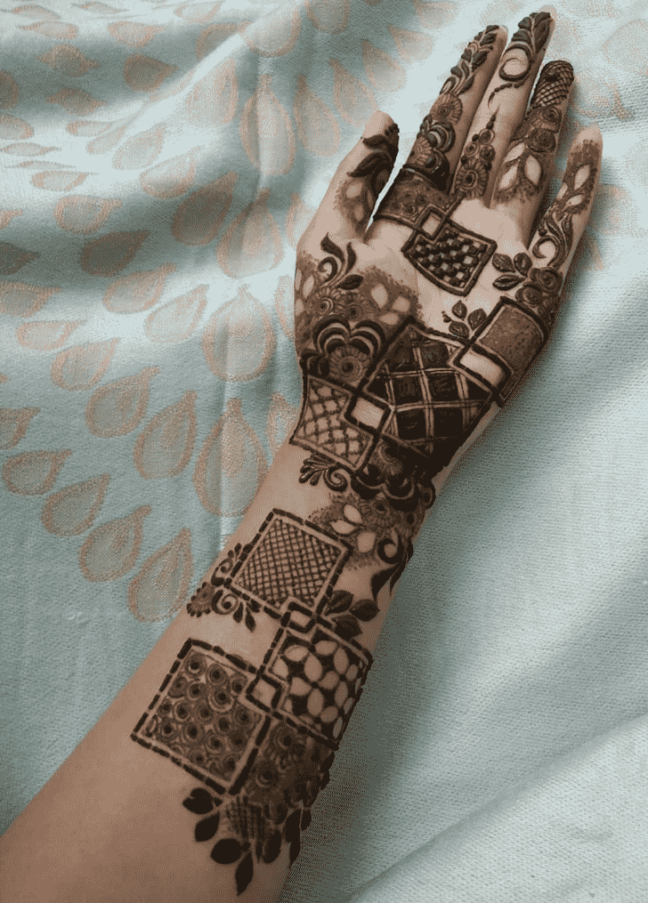 Exquisite Full Hand Henna Design