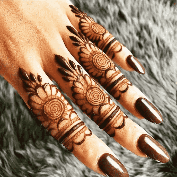 Captivating Gandhinagar Henna Design