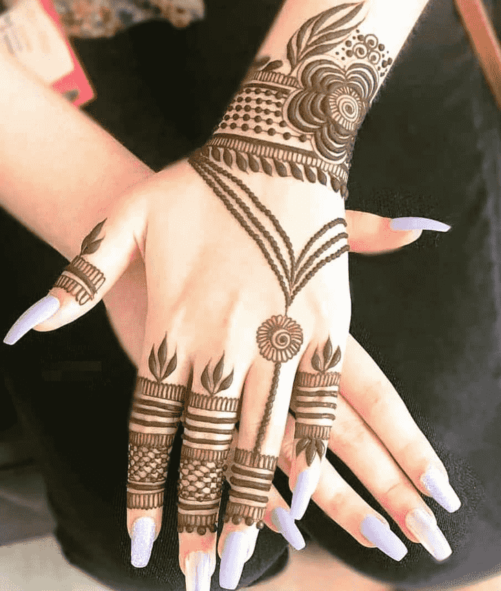 Comely Gandhinagar Henna Design