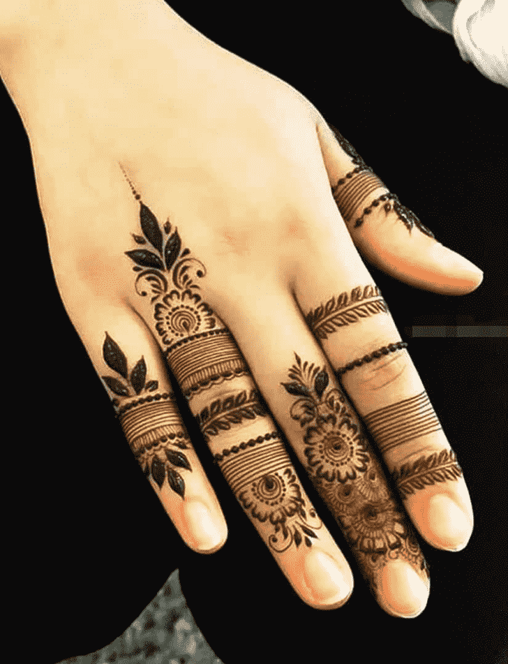 Delicate Gandhinagar Henna Design