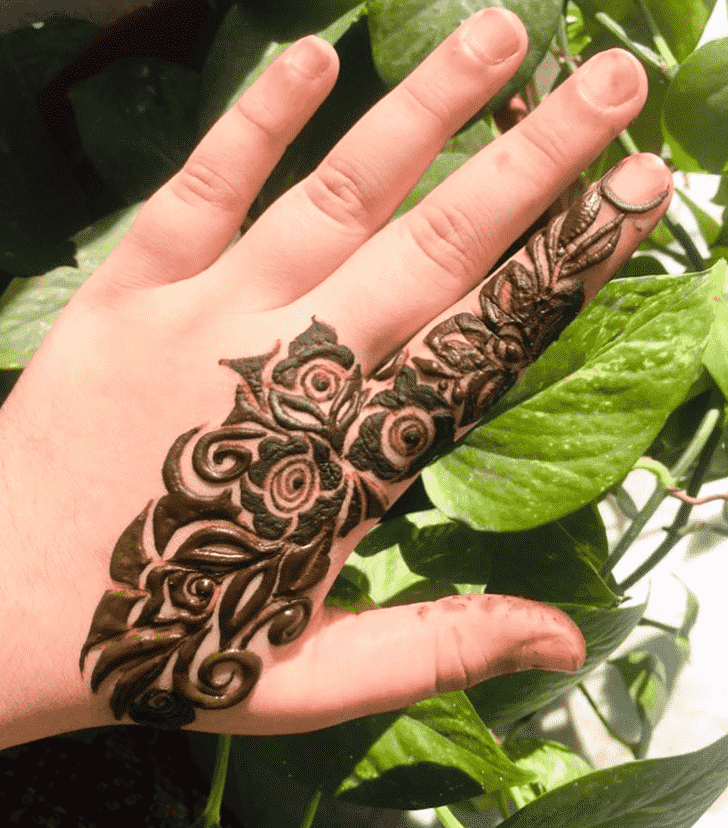 Slightly Gandhinagar Henna Design
