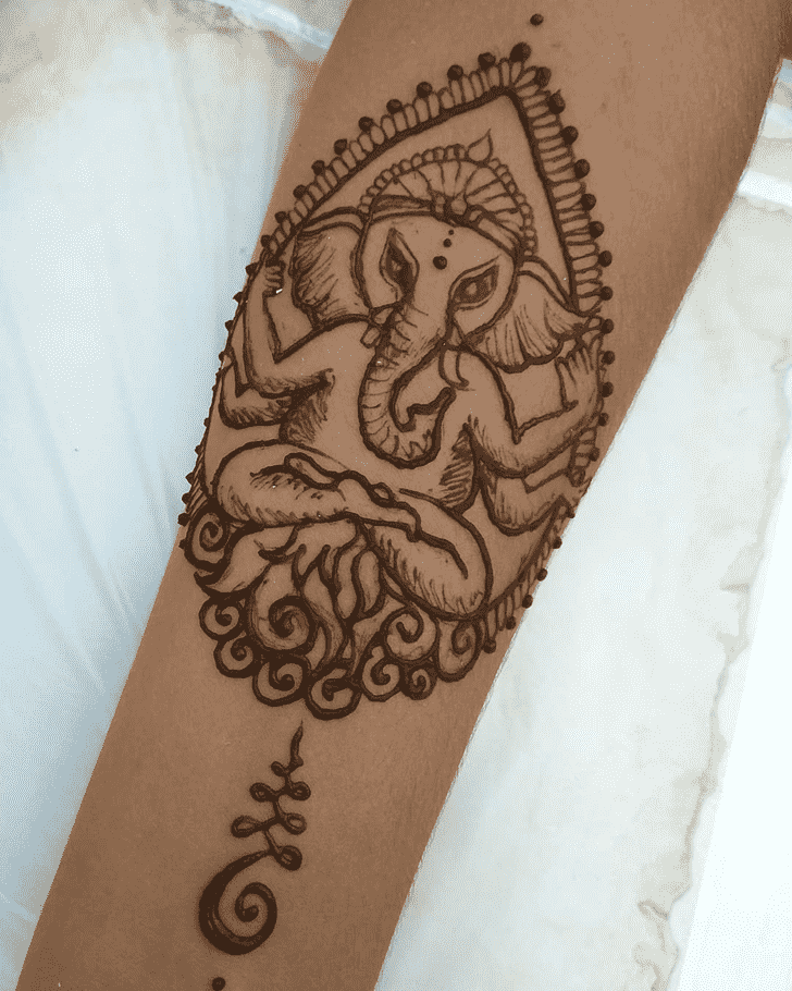 Beauteous Ganesh Chaturthi Henna Design