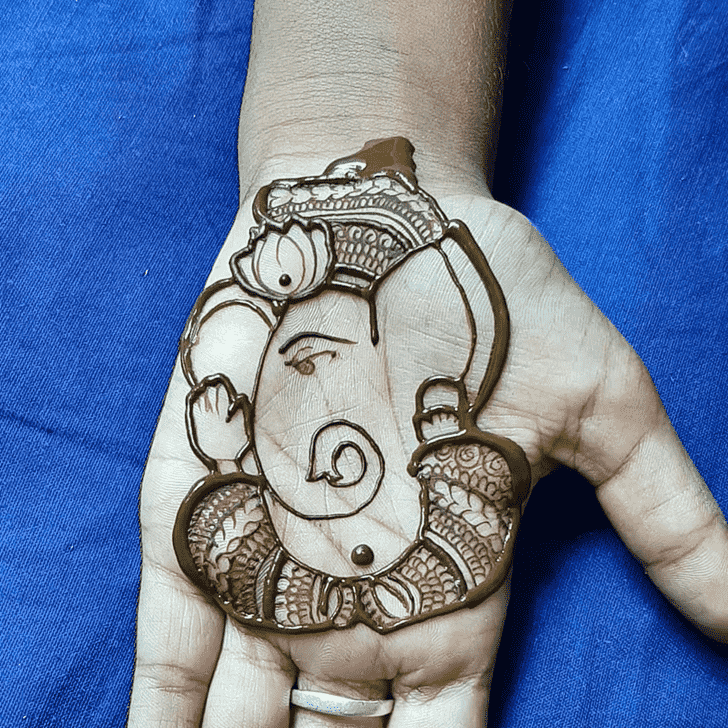 Fine Ganesh Chaturthi Henna Design