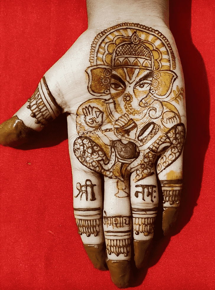 Radiant Ganesh Chaturthi Henna Design