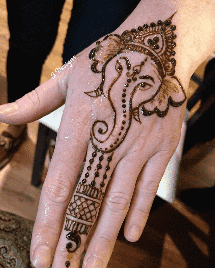 Dazzling Ganesh Henna Design