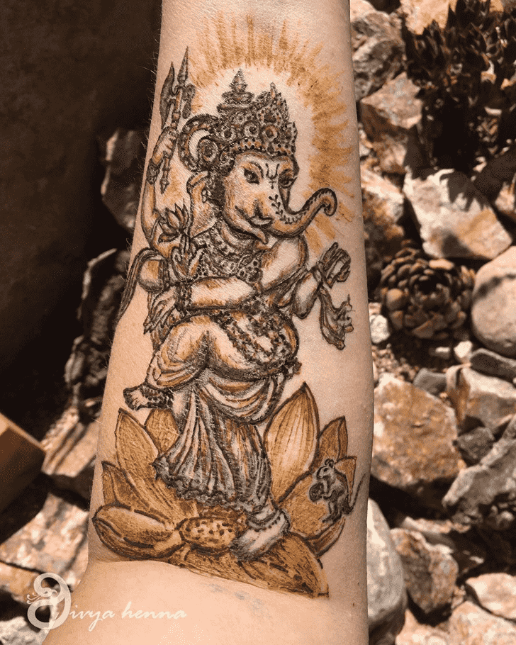 Exquisite Ganesh Henna Design