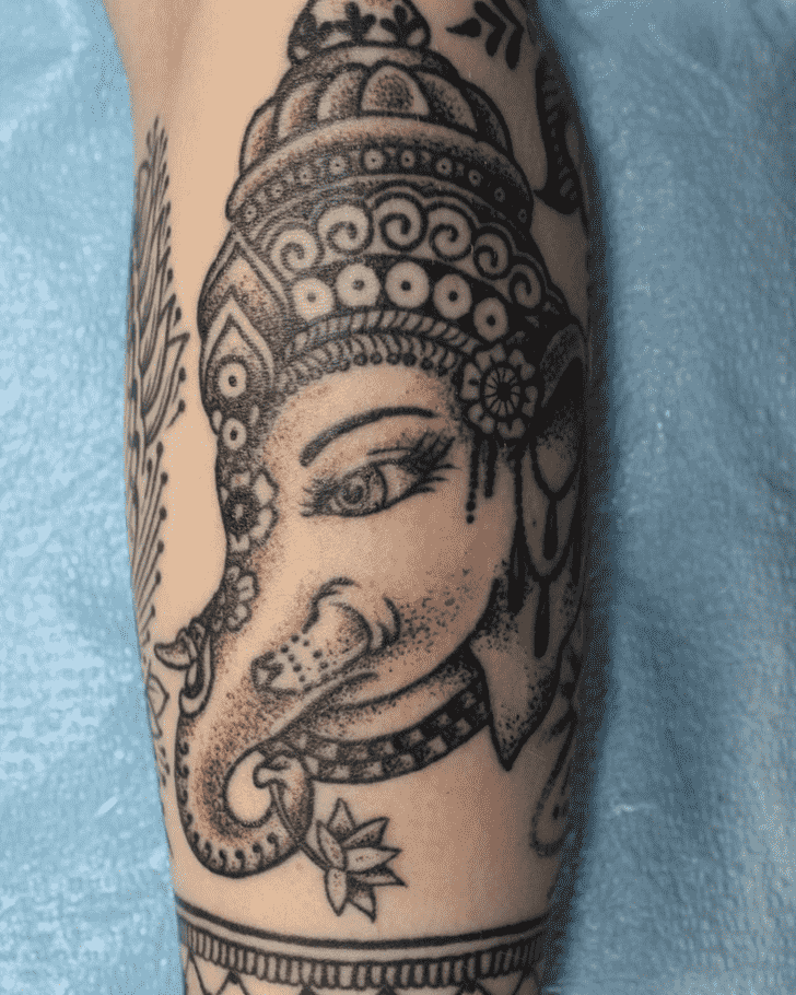 Fetching Ganesh Henna Design