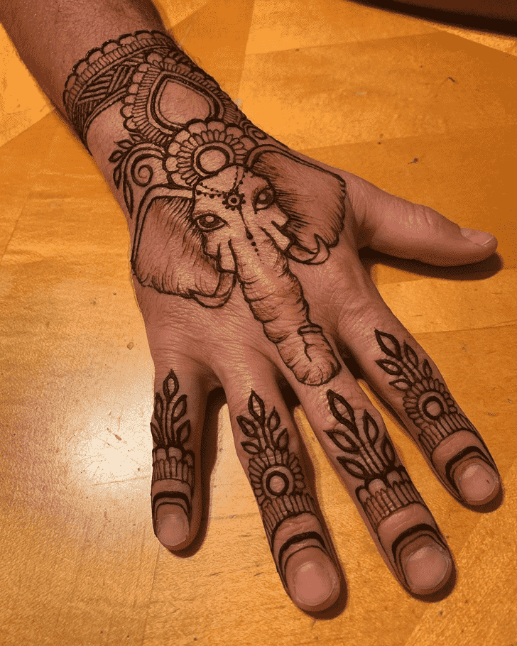 Stunning Ganesh Henna Design