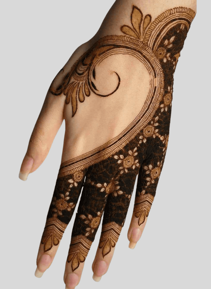 Shapely Gangaur Henna Design