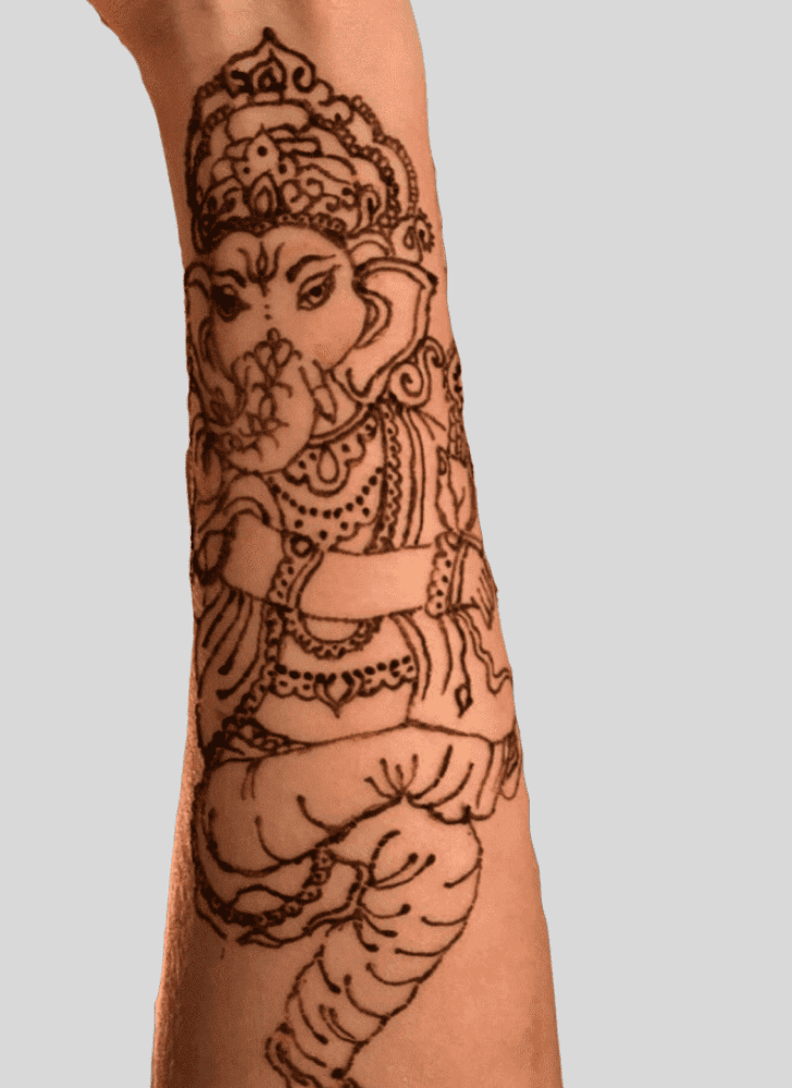 Exquisite Ganpati Henna design