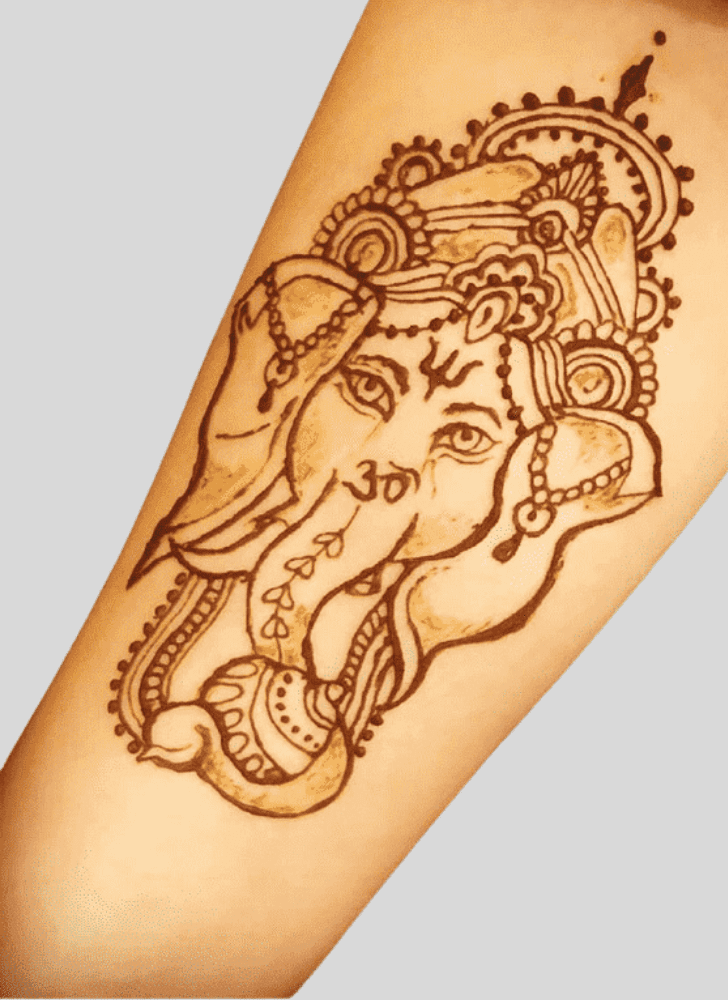 Slightly Ganpati Henna design