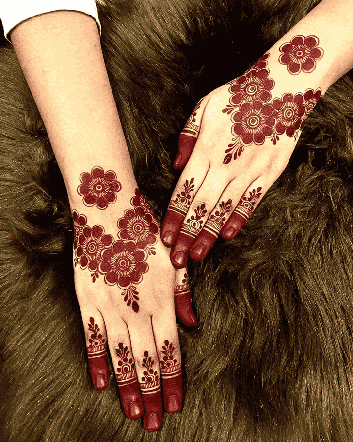 Pretty Gazipur Henna Design