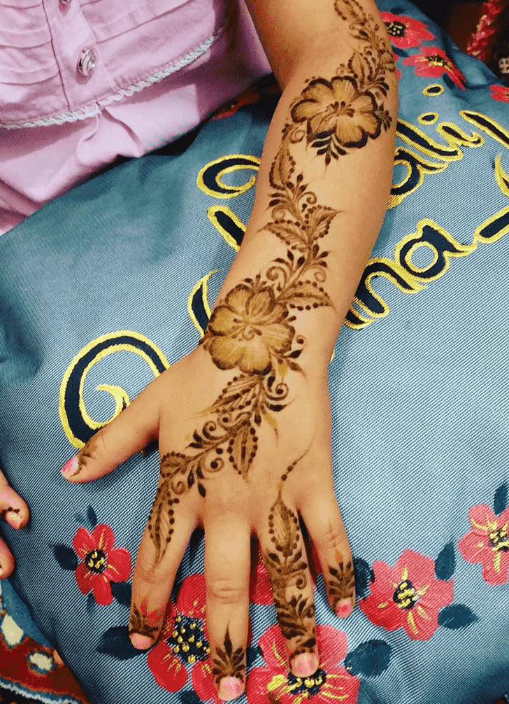 Charming Ghaziabad Henna Design