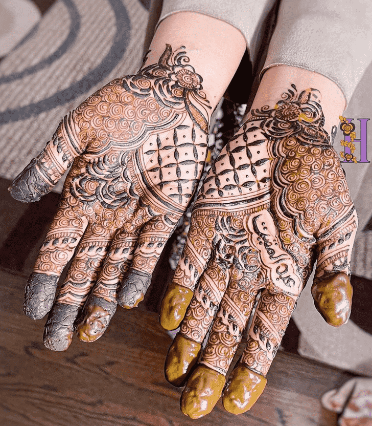 Nice Ghaziabad Henna Design