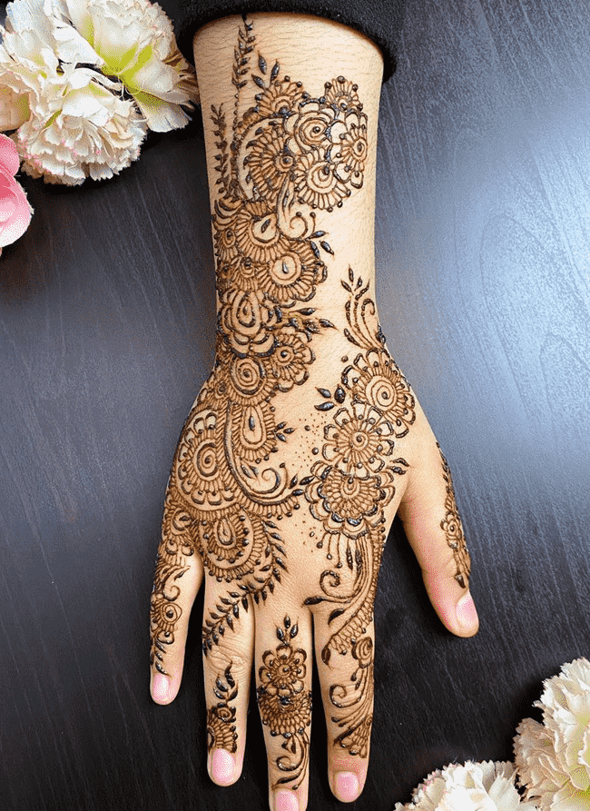 Comely Ghazni Henna Design