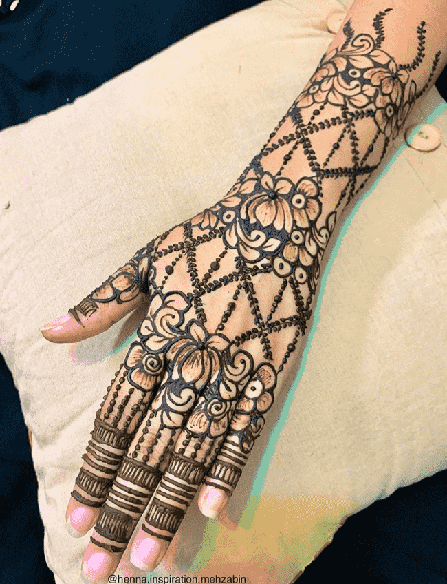 Exquisite Ghazni Henna Design