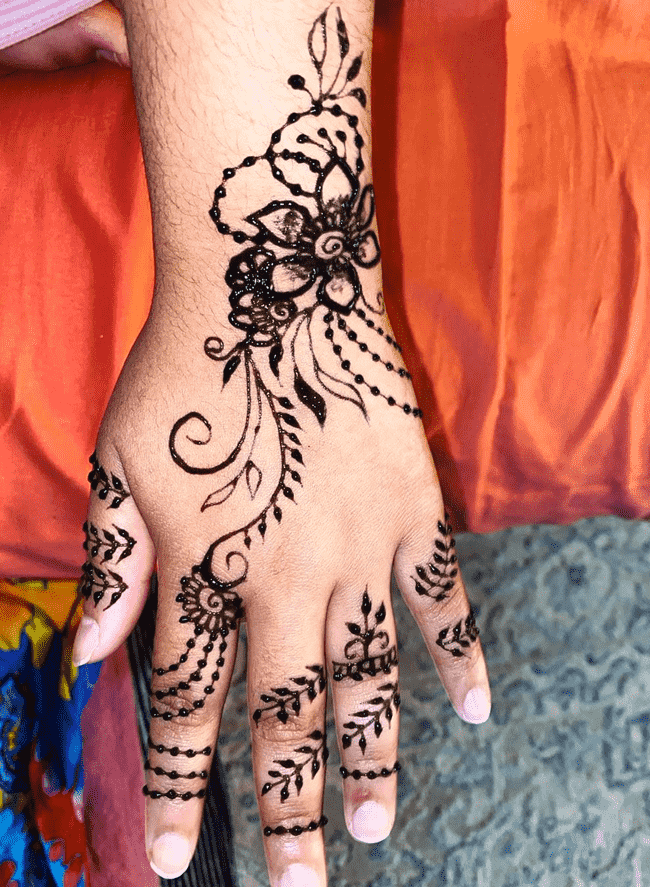 Good Looking Ghazni Henna Design