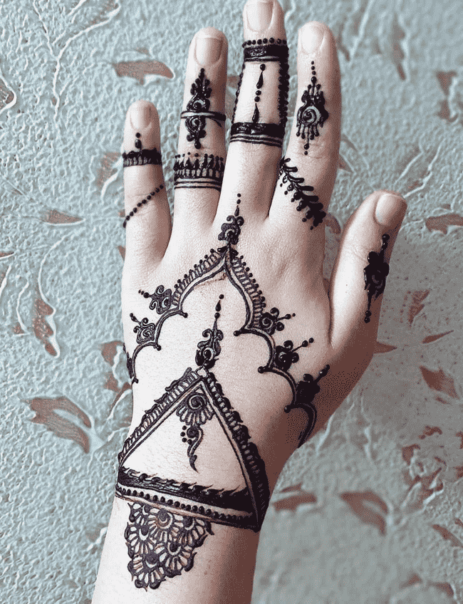 Slightly Ghazni Henna Design