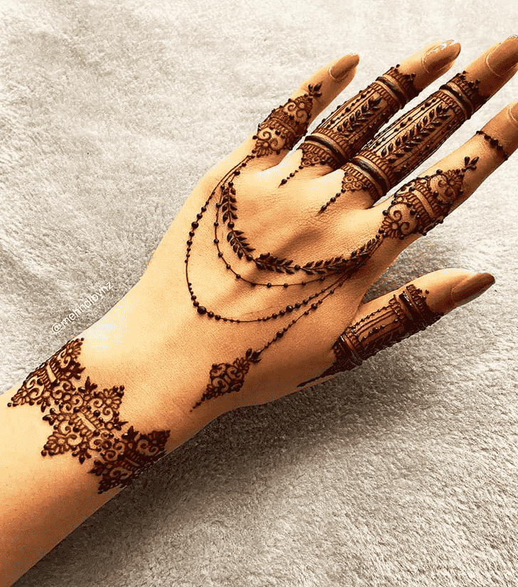 Dazzling Goa Henna Design