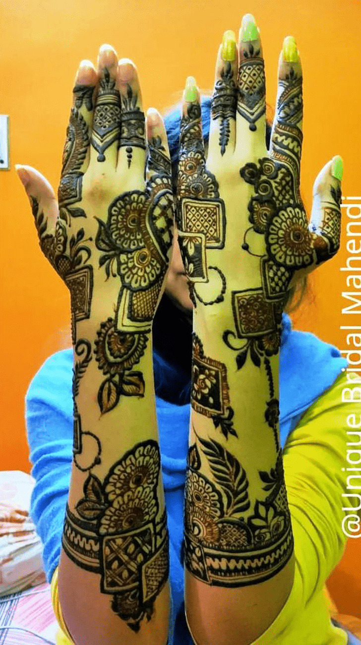 Classy Gorgeous Henna Design