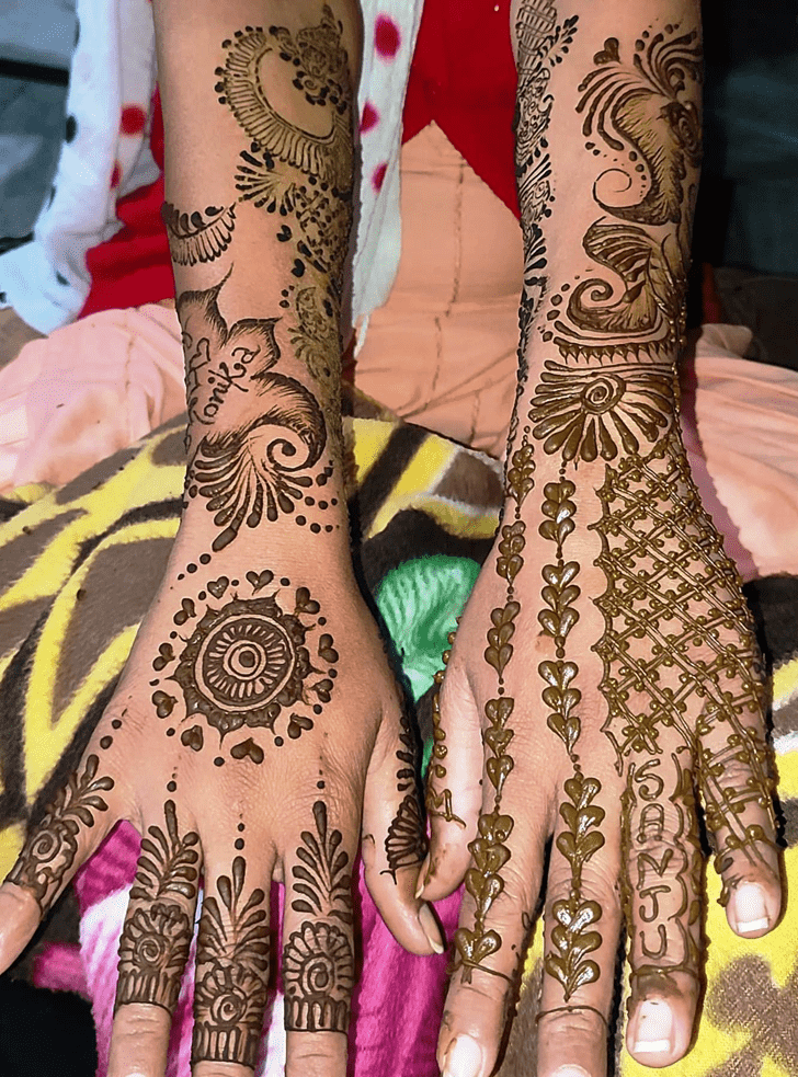 Ideal Gorgeous Henna Design