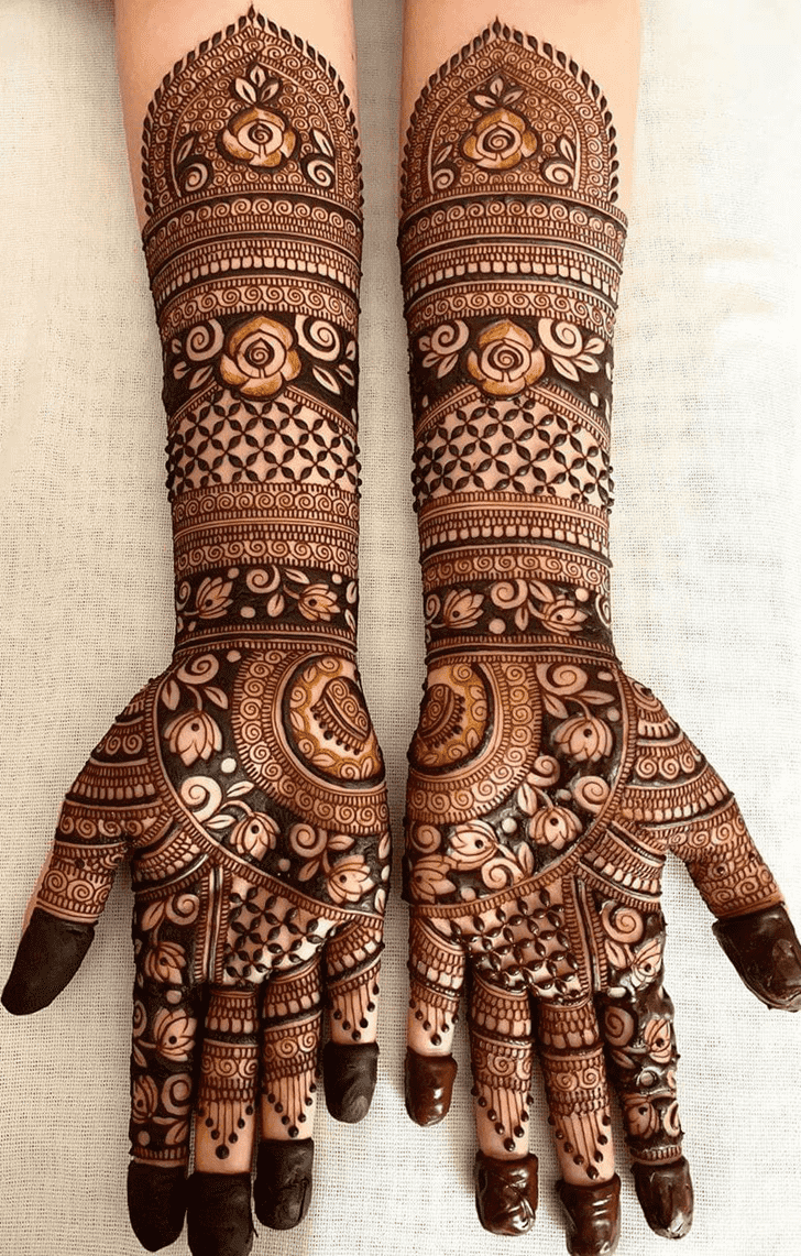 Magnetic Gorgeous Henna Design