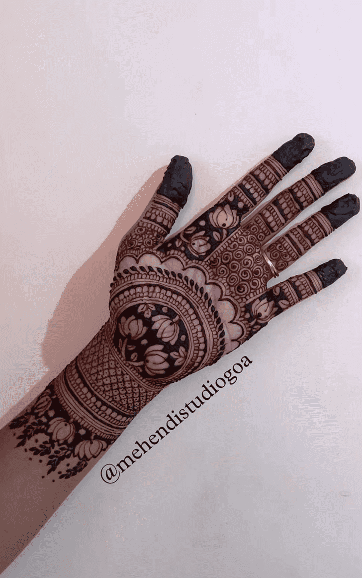 Radiant Gorgeous Henna Design