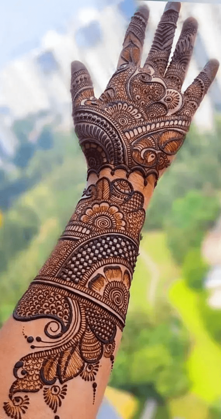 Charming Graceful Henna Design