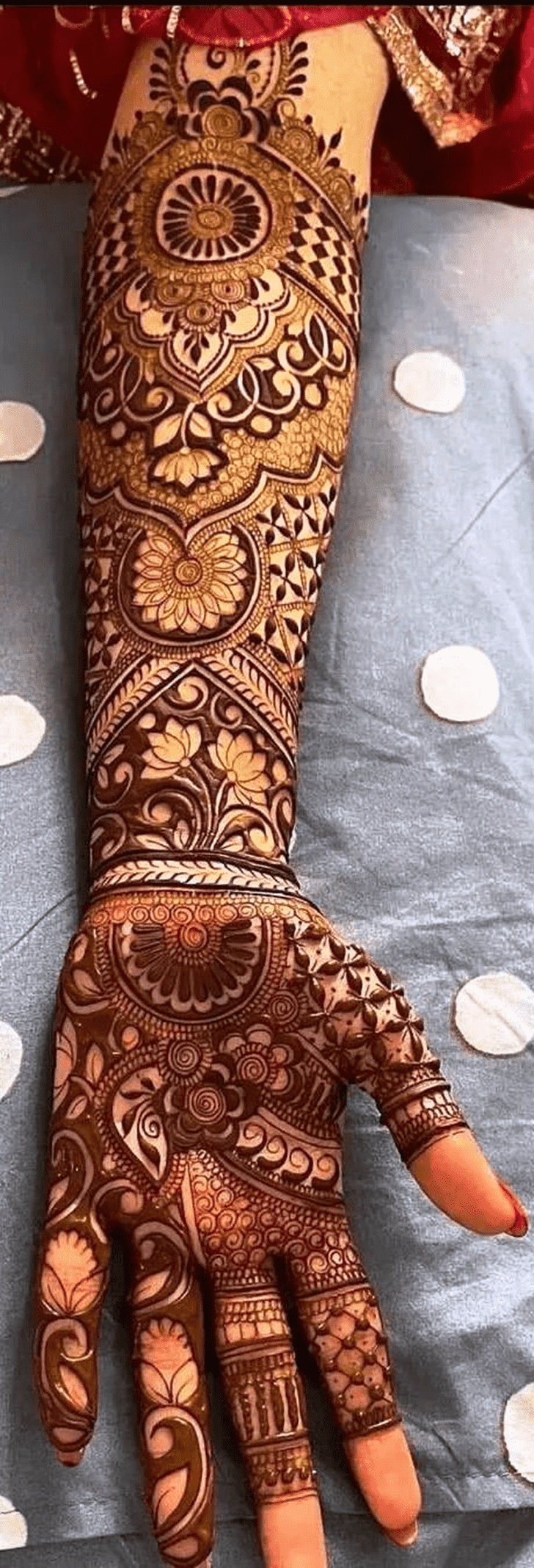 Arm Graceful Henna Design