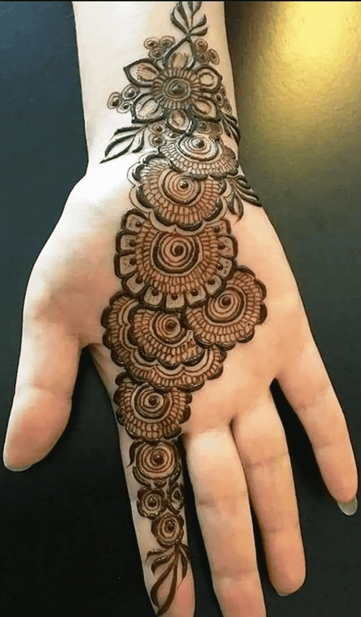Ravishing Graceful Henna Design