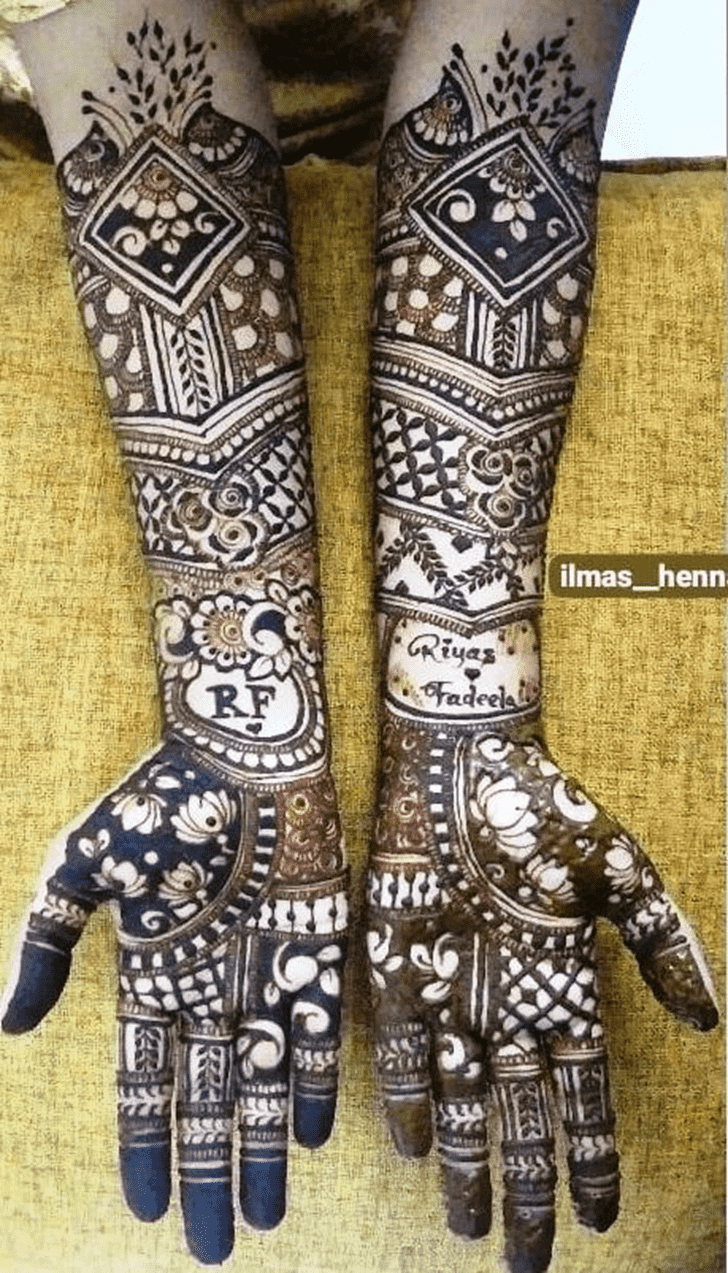 Resplendent Graceful Henna Design