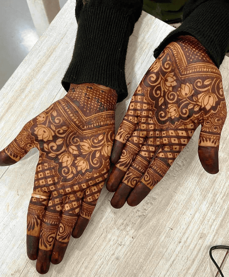 Radiant Gujarati Henna Design