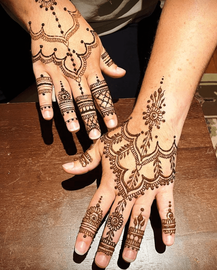 Stunning Gujarati Henna Design