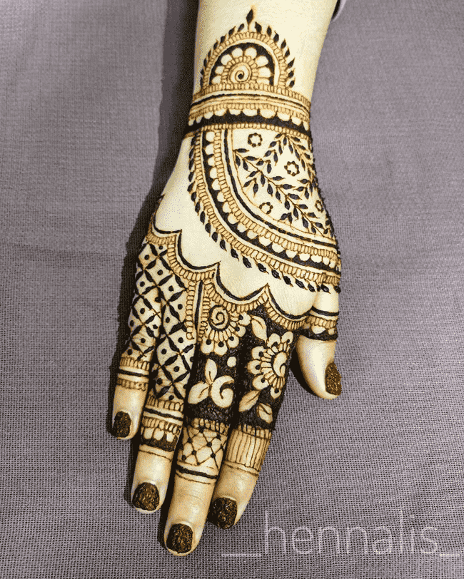 Beauteous Gujranwala Henna Design