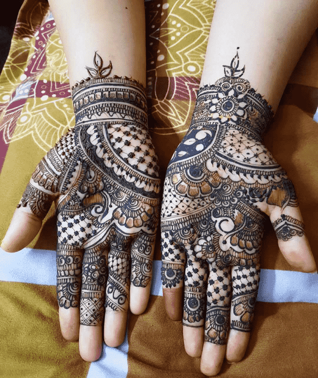 Gorgeous Gujranwala Henna Design