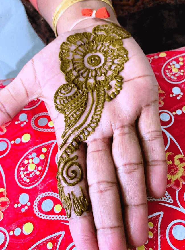 Inviting Gujranwala Henna Design